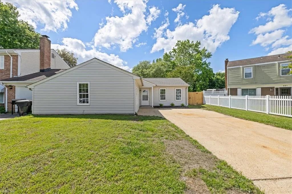 980 Wildflower CT, VIRGINIABEACH VA 23452 - Photo 3