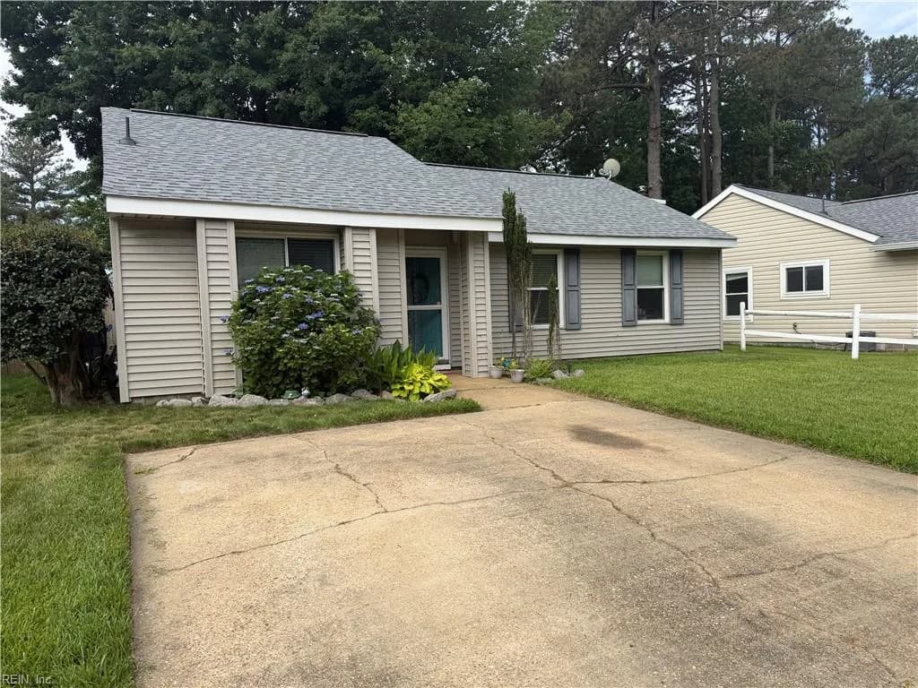 1115 Woodcock LN, VIRGINIABEACH VA 23454 - Photo 3