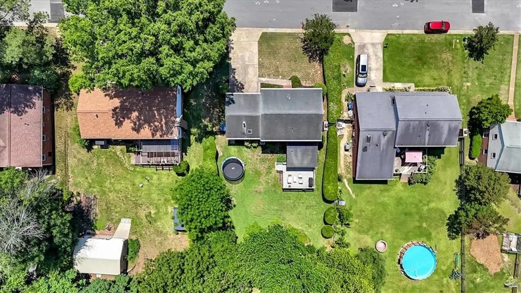 73 Shannon DR, NEWPORTNEWS VA 23608 - Photo 3