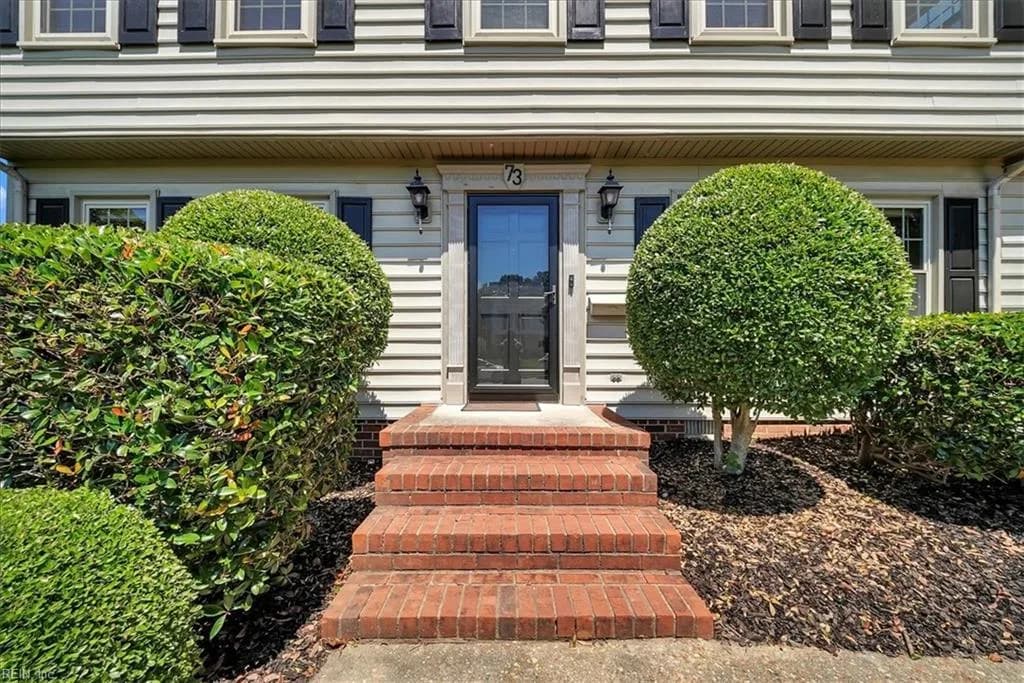 73 Shannon DR, NEWPORTNEWS VA 23608 - Photo 4