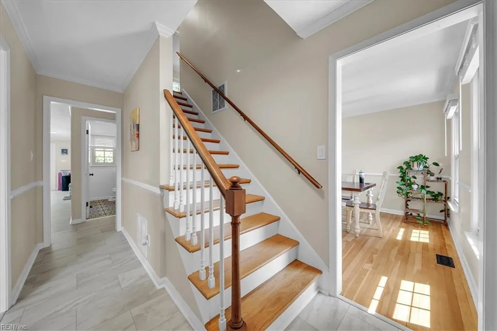 73 Shannon DR, NEWPORTNEWS VA 23608 - Photo 5