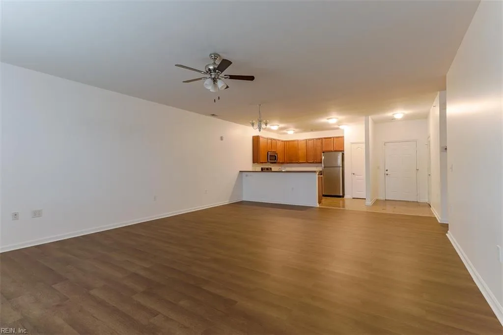 5212 Nuthall DR #103, VIRGINIABEACH VA 23455 - Photo 5
