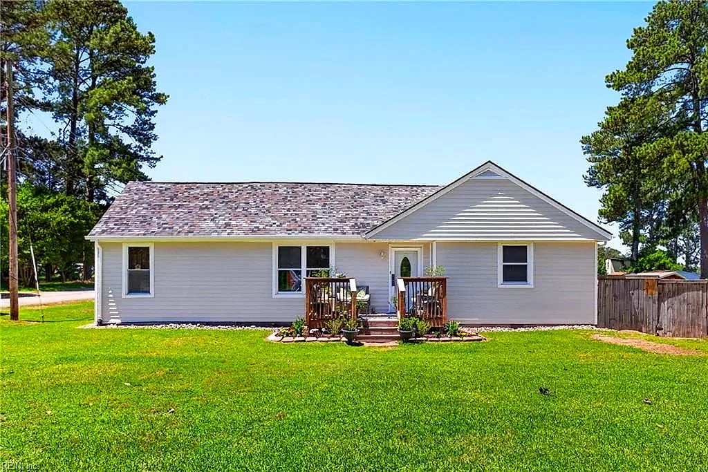 32 Cypress RD, PORTSMOUTH VA 23701