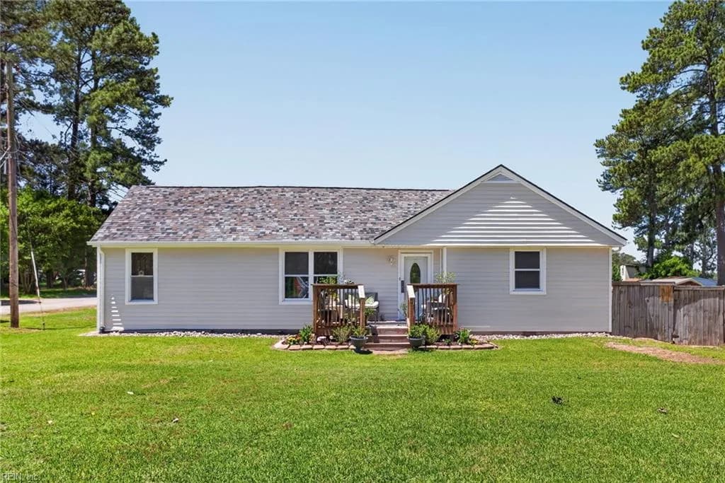 32 Cypress RD, PORTSMOUTH VA 23701 - Photo 2