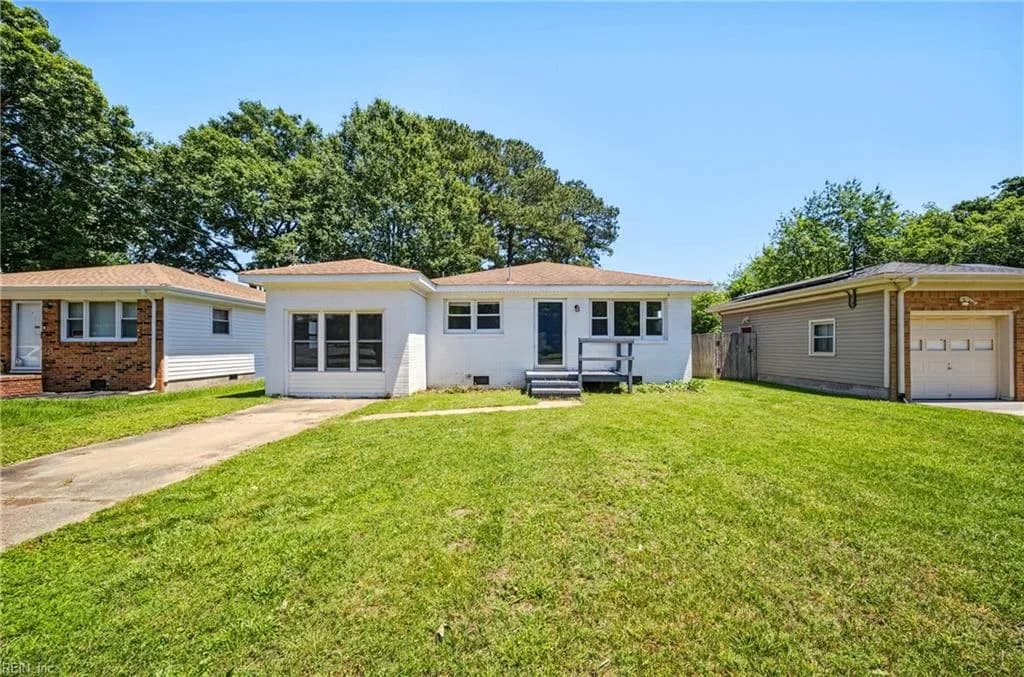 1602 Willow AVE, CHESAPEAKE VA 23325 - Main photo