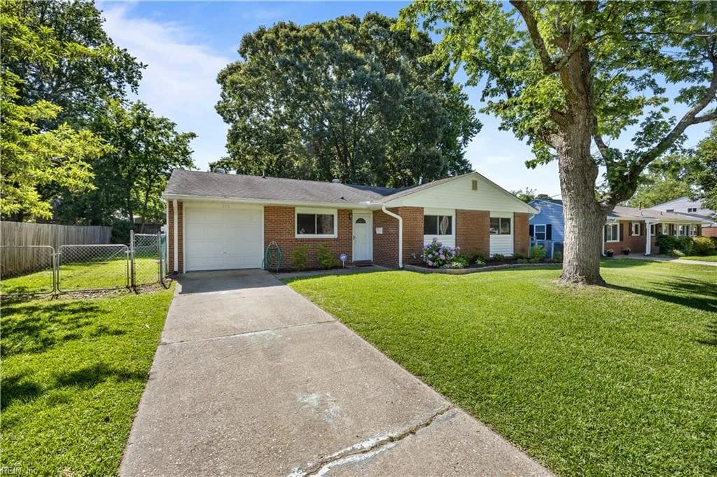 210 E Chickasaw RD, VIRGINIABEACH VA 23462 - Photo 3