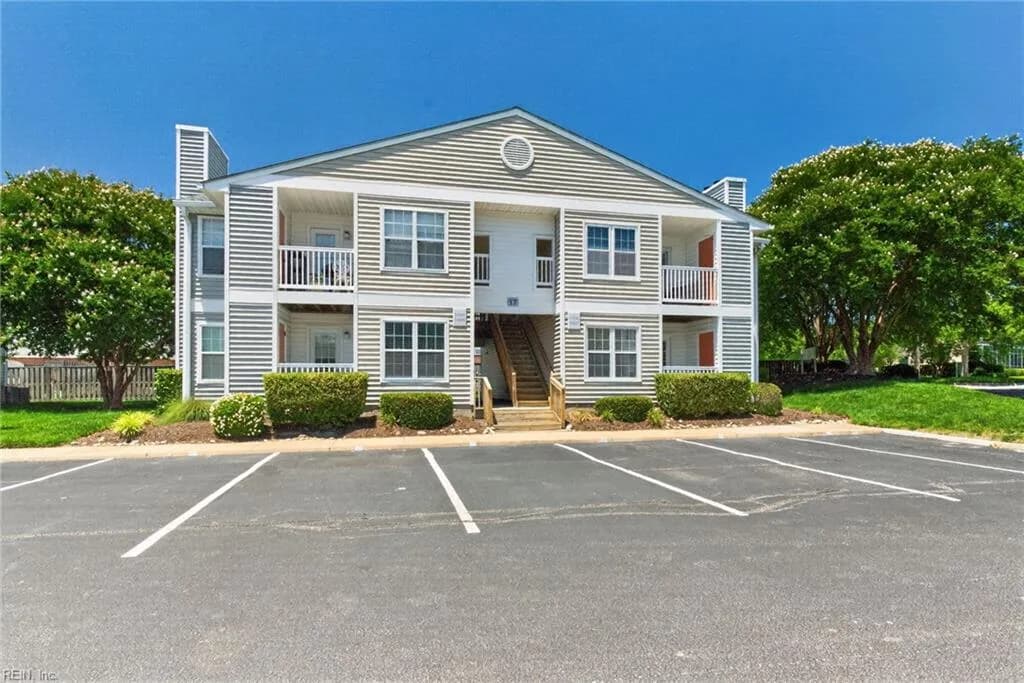 1802 Chantilly CT, VIRGINIABEACH VA 23451 - Main photo