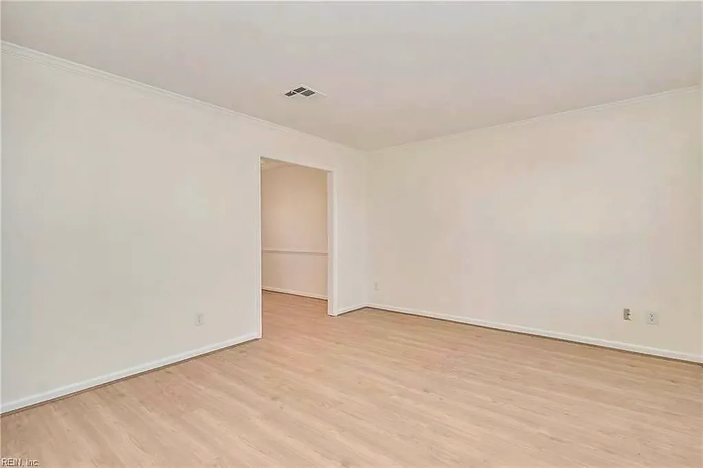 1221 Garth CT, VIRGINIABEACH VA 23454 - Photo 4