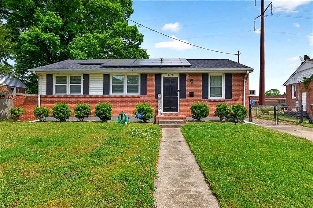 1305 Yeadon RD, CHESAPEAKE VA 23324