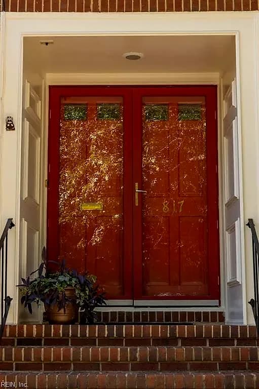 817 Botetourt GDNS, NORFOLK VA 23507 - Photo 3