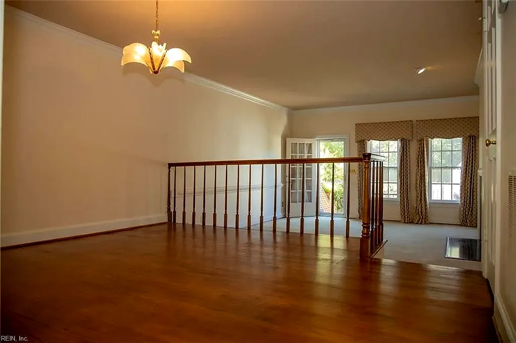 817 Botetourt GDNS, NORFOLK VA 23507 - Photo 4