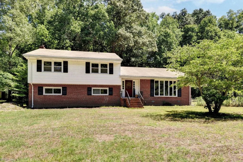 9220 Minnetree Hill RD, PROVIDENCEFORGE VA 23140