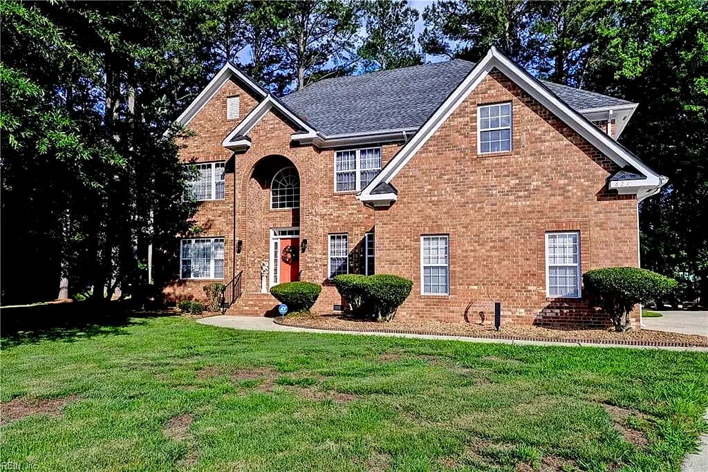 821 Edinburgh CT, SMITHFIELD VA 23430 - Photo 3