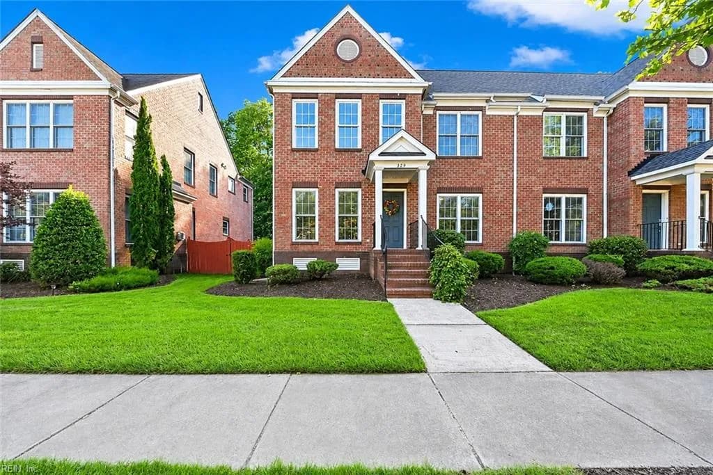 329 Herman Melville AVE, NEWPORT NEWS VA 23606 - Main photo