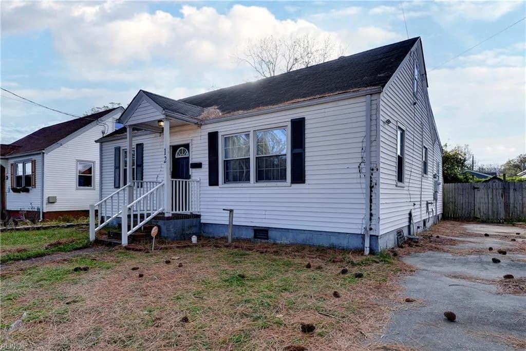 12 Gillis RD, PORTSMOUTH VA 23702 - Photo 4