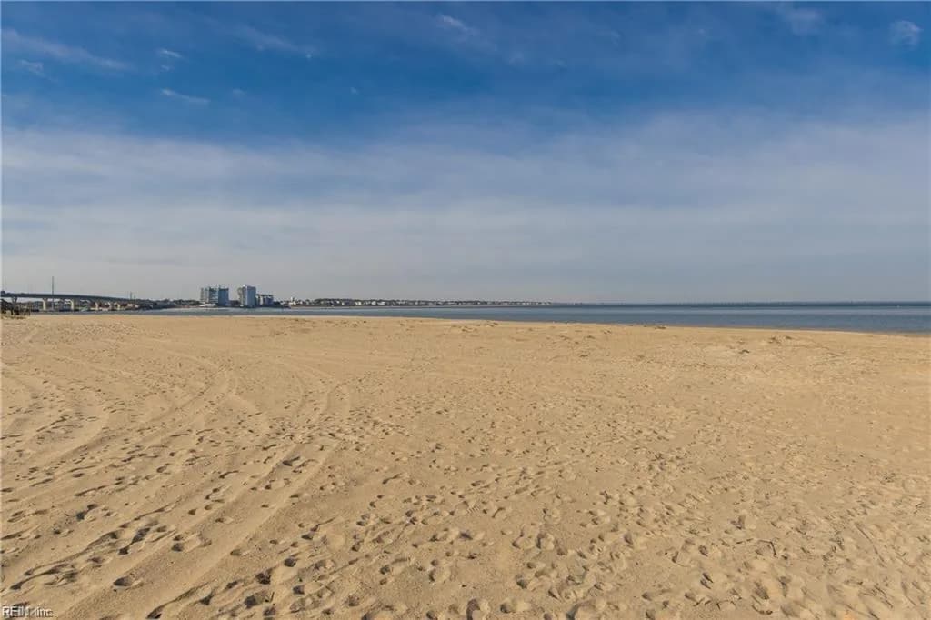 2249 Estuary CT, VIRGINIABEACH VA 23451 - Photo 5