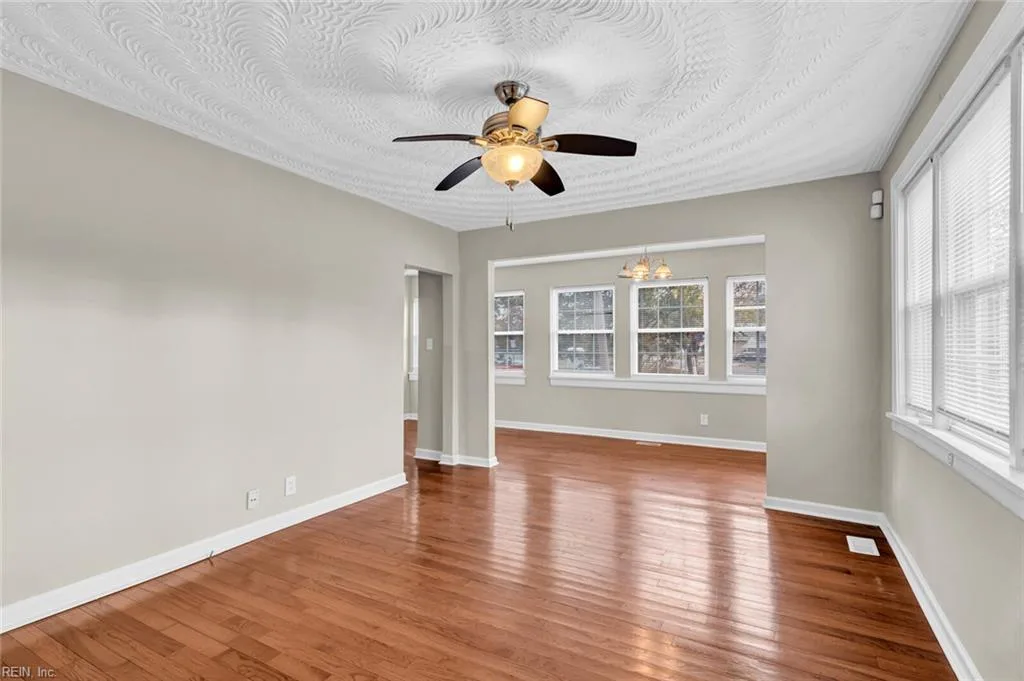 1705 Shell RD, HAMPTON VA 23661 - Photo 4