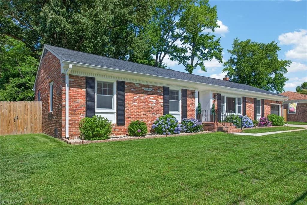 2828 Meadow DR, CHESAPEAKE VA 23321 - Photo 4