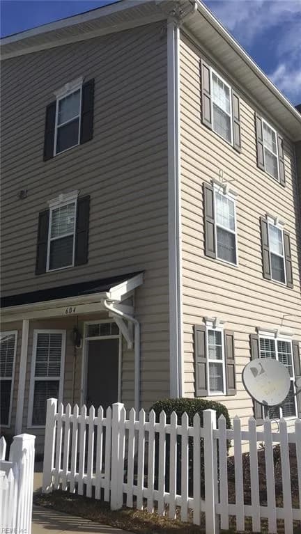 604 Teton CIR, SUFFOLK VA 23435 - Main photo