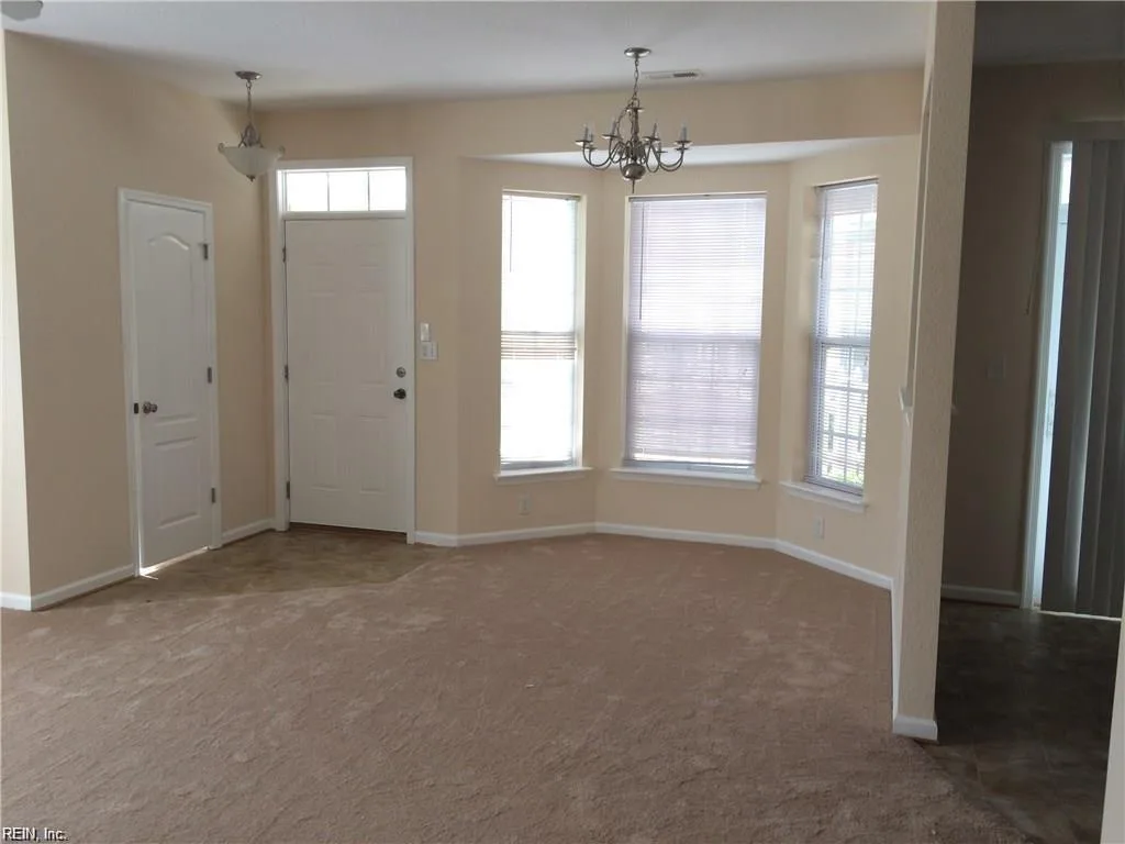 604 Teton CIR, SUFFOLK VA 23435 - Photo 4