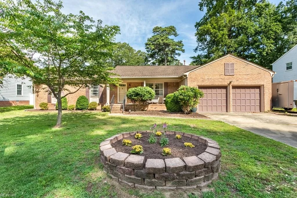 87 Waterview DR, NEWPORT NEWS VA 23608