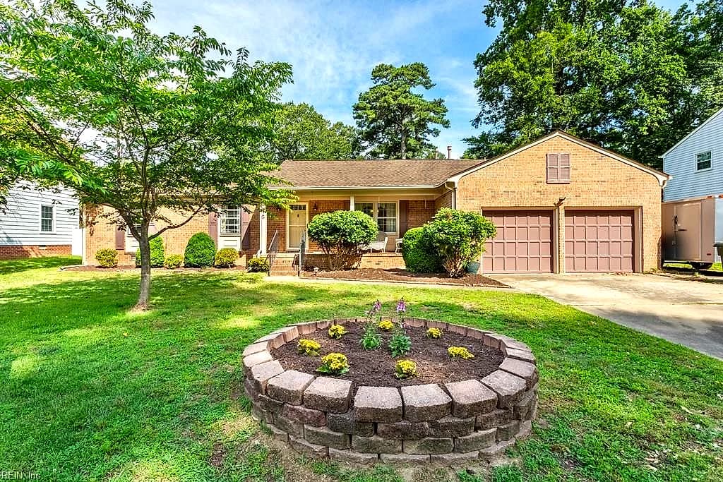 87 Waterview DR, NEWPORT NEWS VA 23608 - Photo 2
