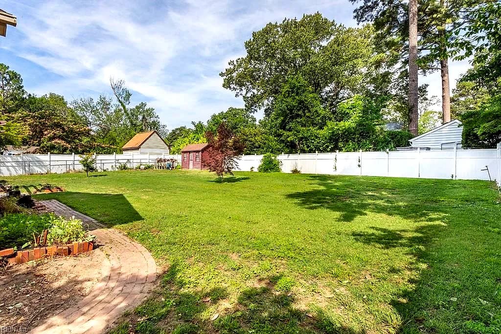 87 Waterview DR, NEWPORT NEWS VA 23608 - Photo 5