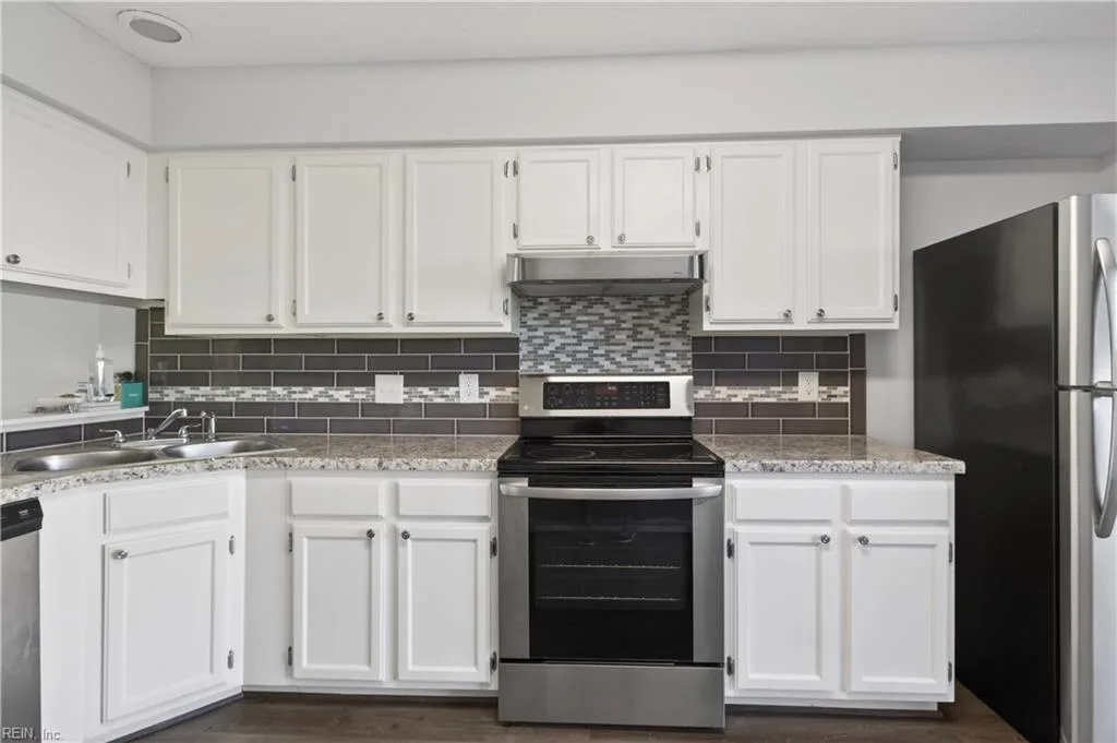 4472 Silverleaf DR, VIRGINIABEACH VA 23462 - Photo 5