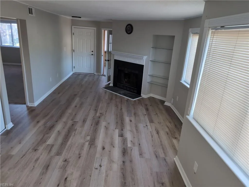 526 Glenn Regis WAY, VIRGINIABEACH VA 23452 - Photo 4