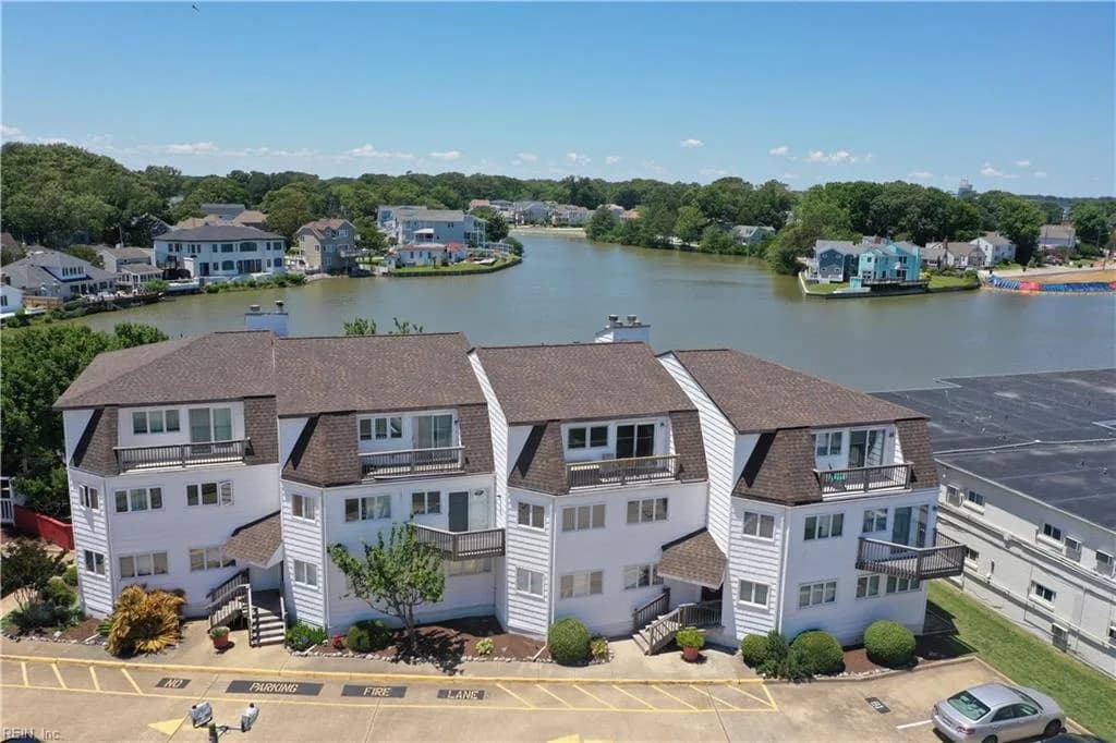 209 Lake DR, VIRGINIABEACH VA 23451 - Main photo