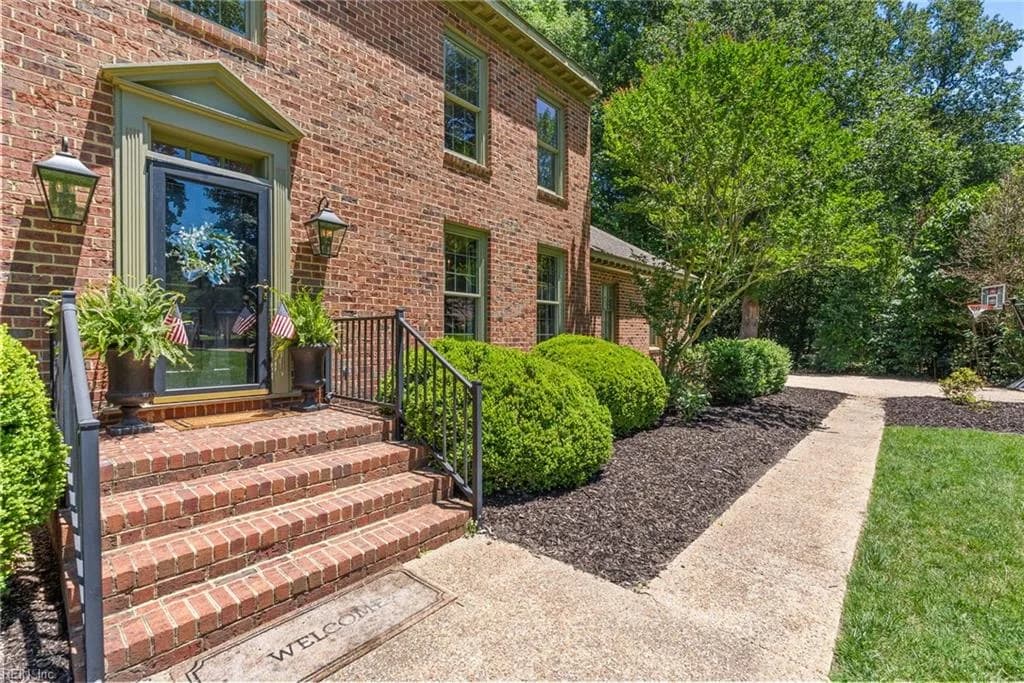 28 Bray Wood RD, WILLIAMSBURG VA 23185 - Photo 3