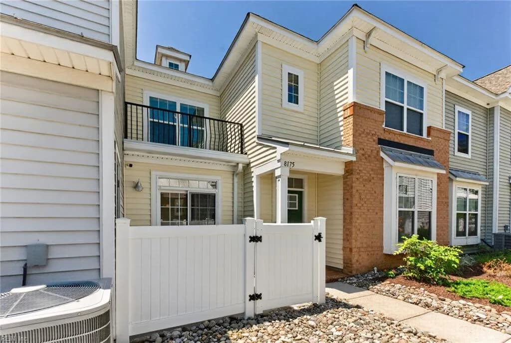 8175 Captains WAY, NORFOLK VA 23518 - Photo 3