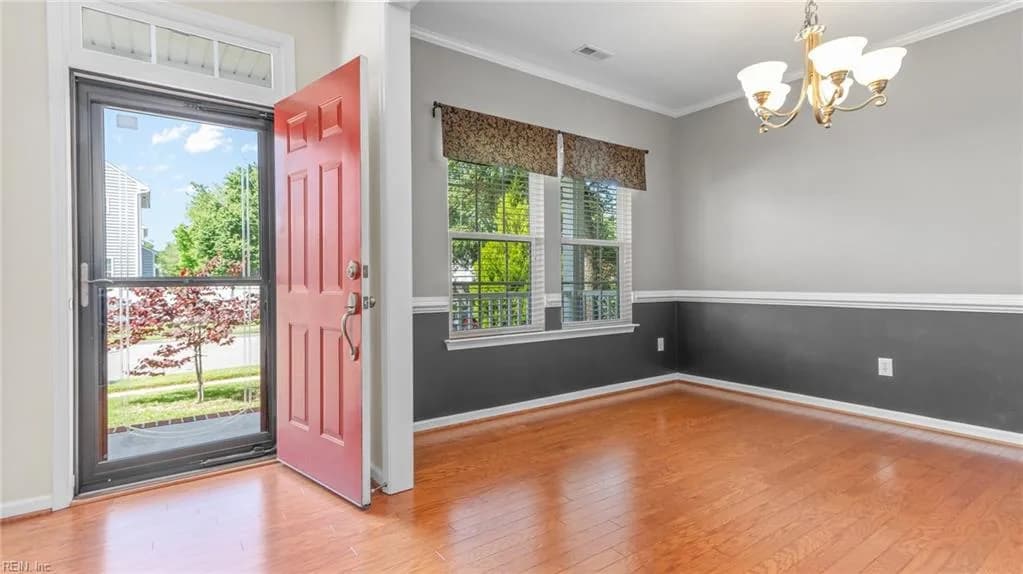 705 Creekwood DR, CHESAPEAKE VA 23323 - Photo 3