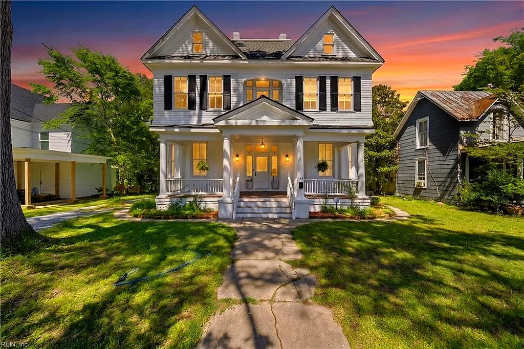 504 N High ST, Franklin — 6 bed Residential, 4,134 sqft