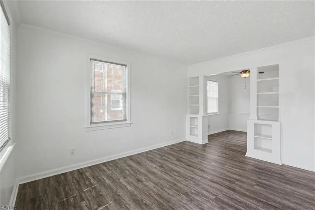 615 Lafayette TER, NEWPORTNEWS VA 23605 - Photo 4