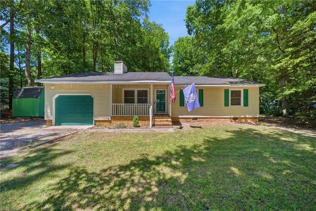7133 Lord Carrington DR, GLOUCESTER VA 23061 - Photo 2