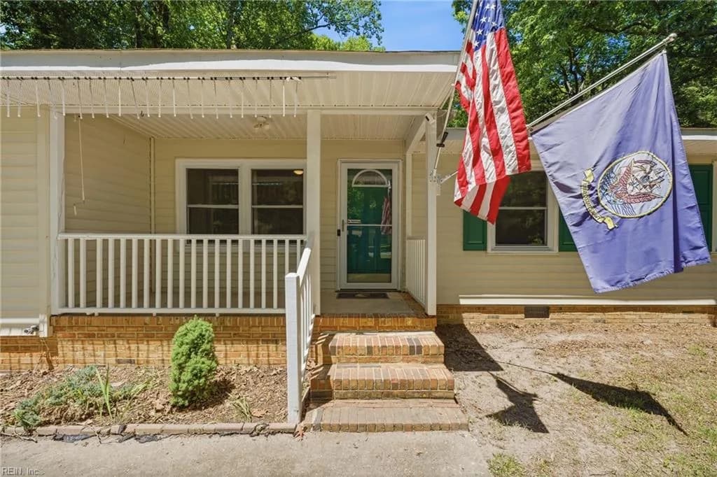 7133 Lord Carrington DR, GLOUCESTER VA 23061 - Photo 5