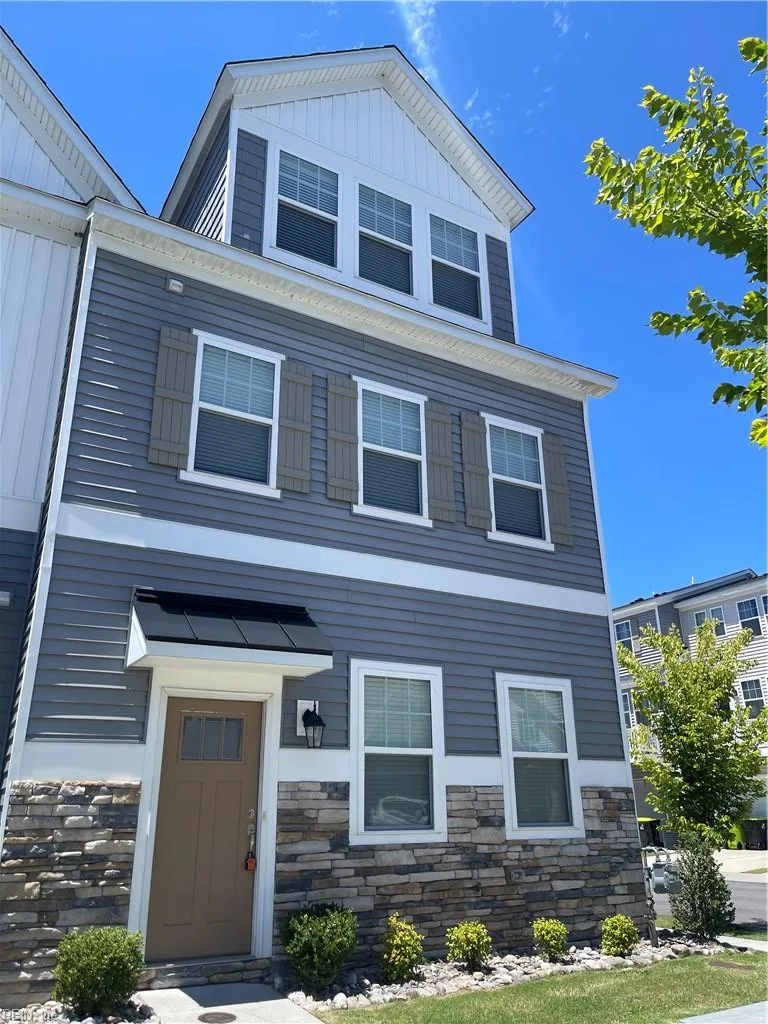 1801 Moravian WALK, CHESAPEAKE VA 23323