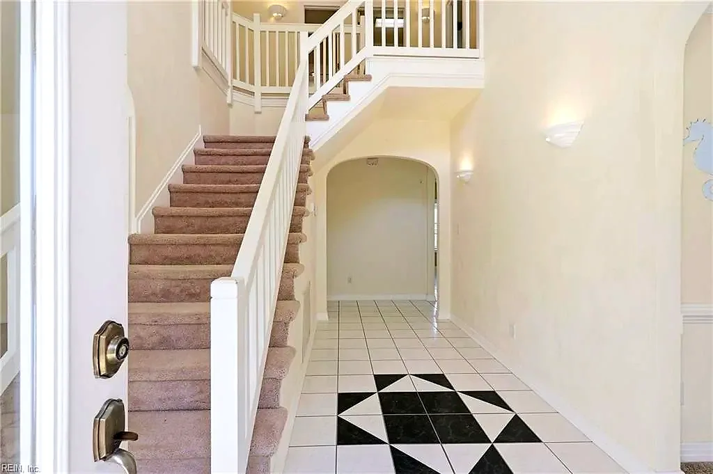 953 Sandoval DR, VIRGINIABEACH VA 23454 - Photo 5