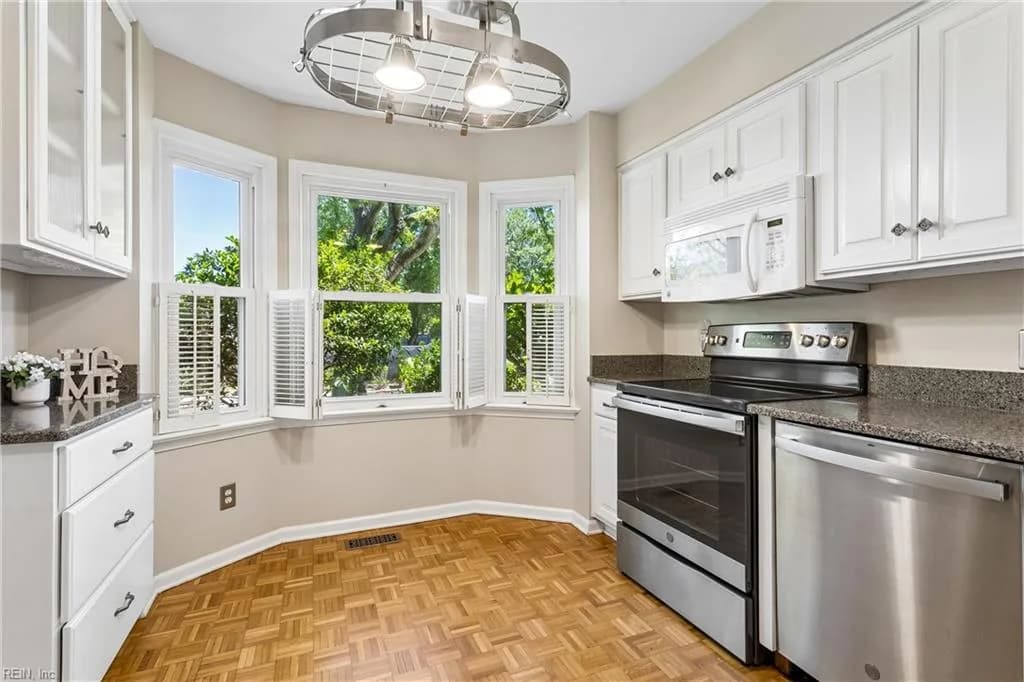 305 Shirley AVE, NORFOLK VA 23517 - Photo 5