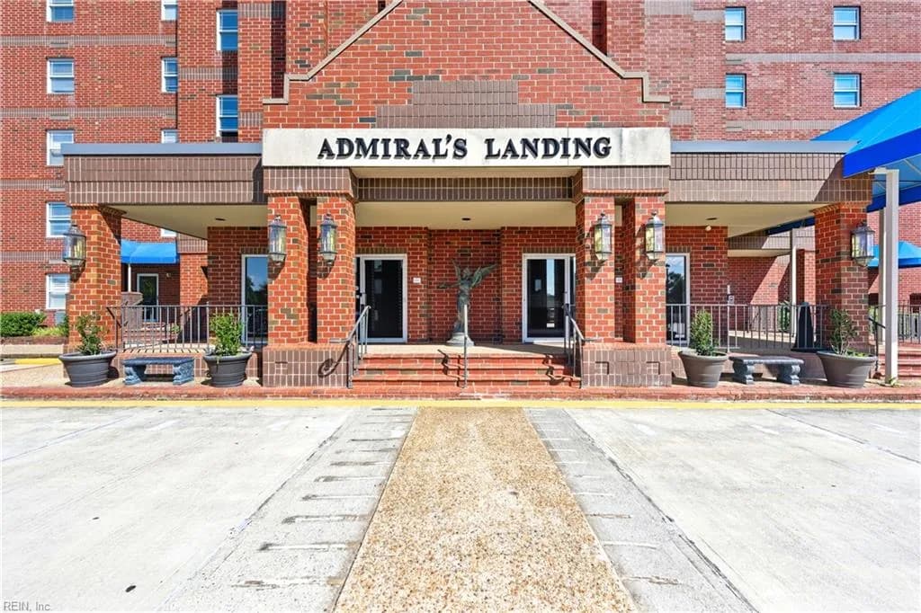 475 Water ST #302, PORTSMOUTH VA 23704 - Photo 2