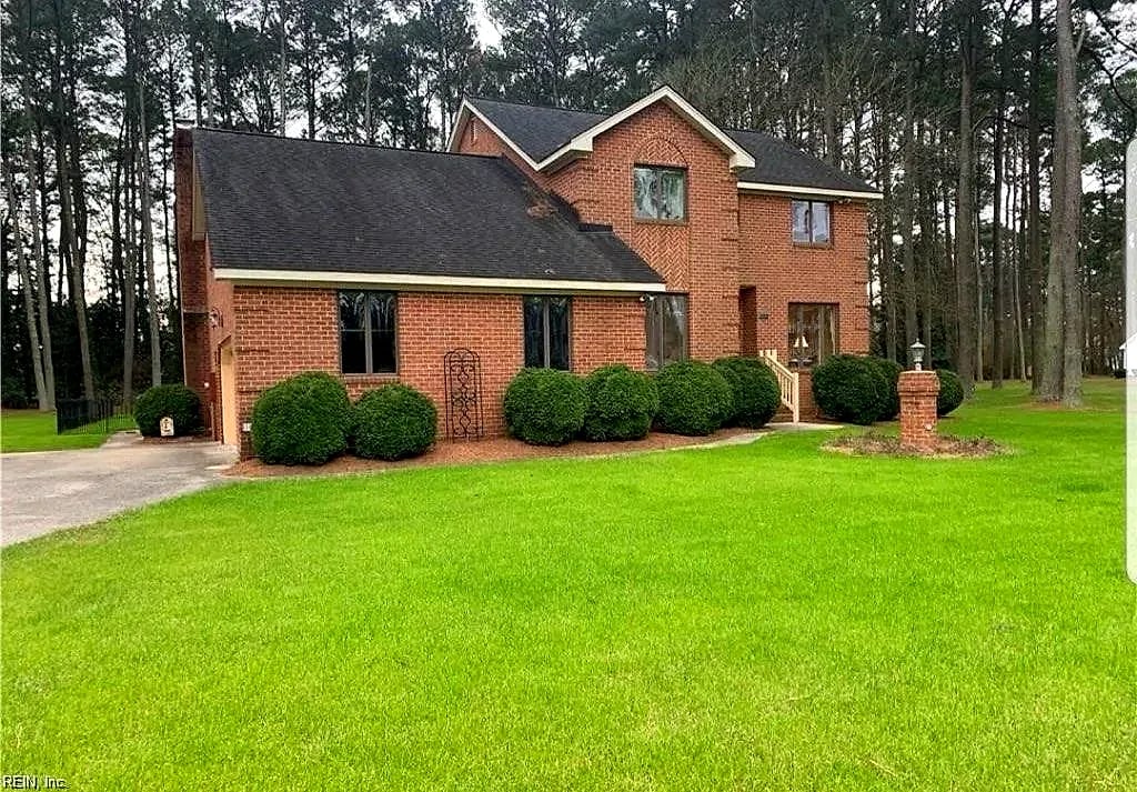 105 Wynnwood DR, FRANKLIN VA 23851