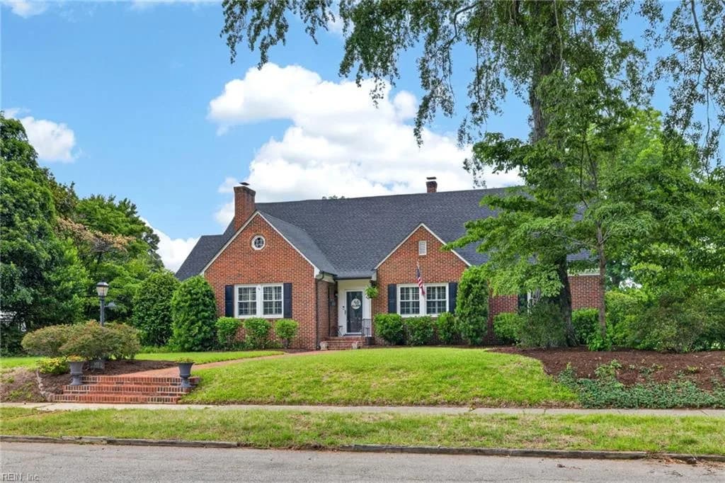 500 W Riverview DR, SUFFOLK VA 23434 - Photo 2
