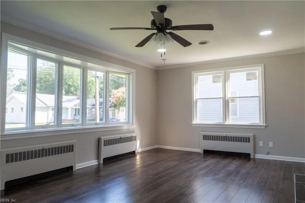 7410 Major AVE, NORFOLK VA 23505 - Photo 4