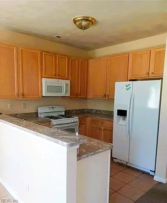 2229 Bizzone CIR, VIRGINIABEACH VA 23464 - Photo 4