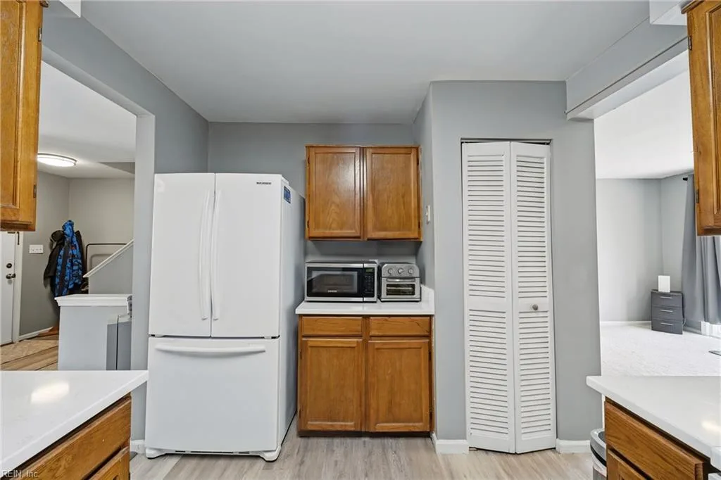 216 Whitewater DR, NEWPORTNEWS VA 23608 - Photo 4
