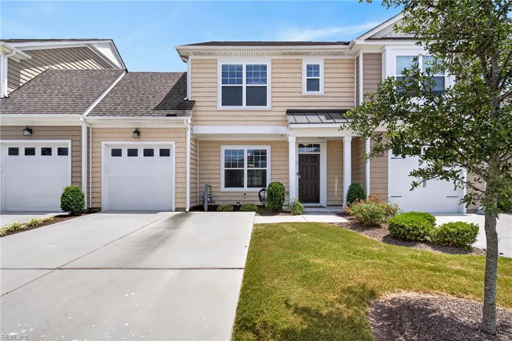 1915 Dobson CT, CHESAPEAKE VA 23322