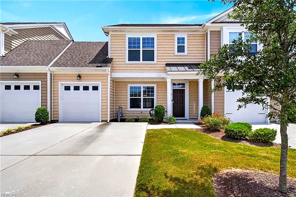 1915 Dobson CT, CHESAPEAKE VA 23322 - Photo 2