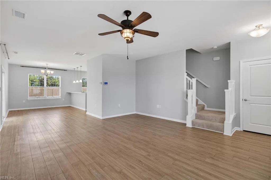 1915 Dobson CT, CHESAPEAKE VA 23322 - Photo 5