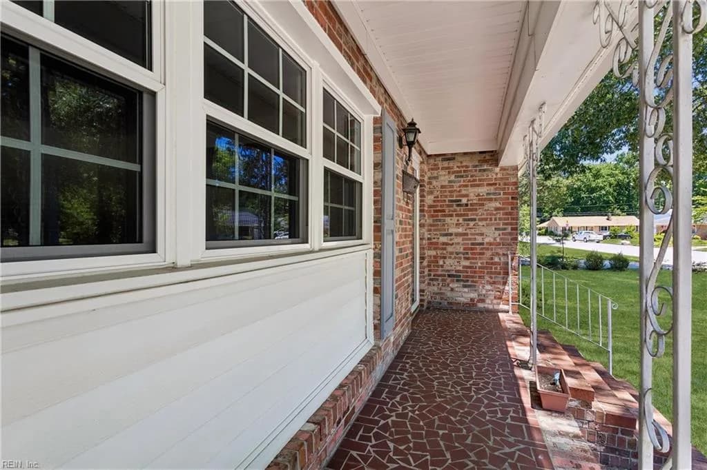 1667 Neptune DR, HAMPTON VA 23669 - Photo 4